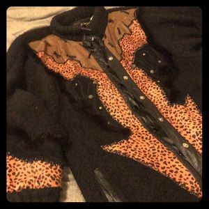 Walk on the wild side 😜 sweater jacket